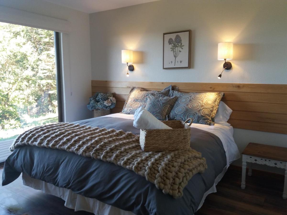 Quetrihue Bed & Breakfast ปูแอร์โตบารัส ภายนอก รูปภาพ
