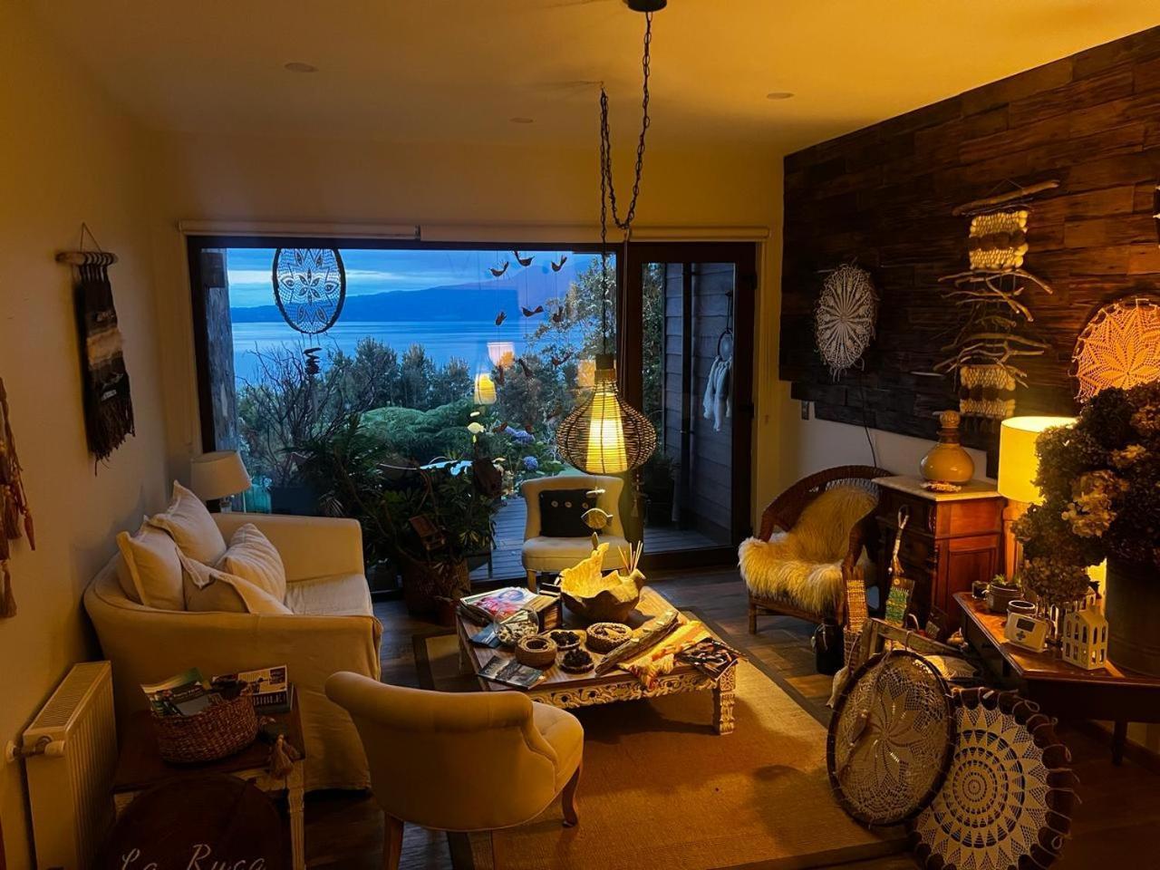 Quetrihue Bed & Breakfast ปูแอร์โตบารัส ภายนอก รูปภาพ